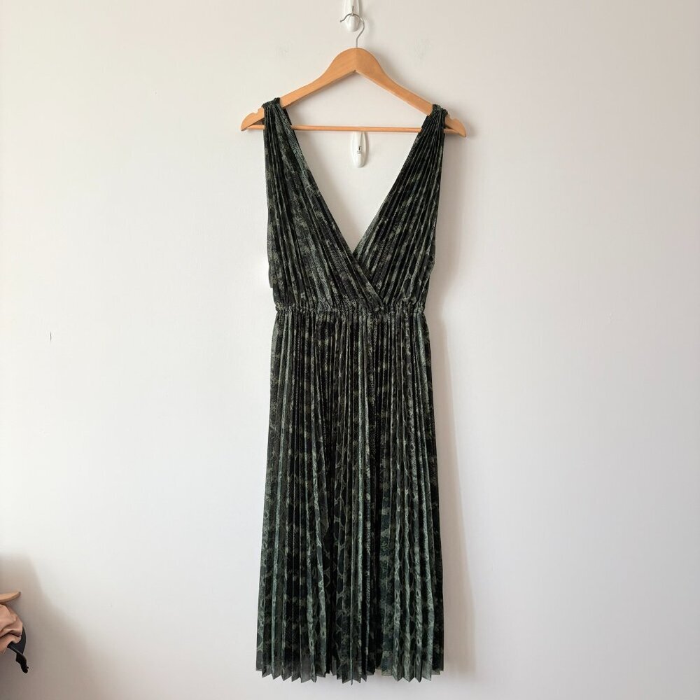 Aritzia Wilfred Karel Pleated Midi Dress NWT Black Lilypad Size XS - Picture 5 of 9